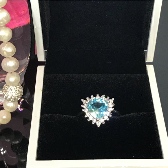 @danglina Jewelry - Lovely aquamarine and white sapphire ring